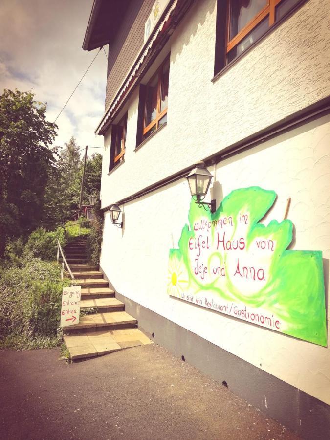Jeje Und Anna'S Eifel Haus Motel Monschau Ngoại thất bức ảnh
