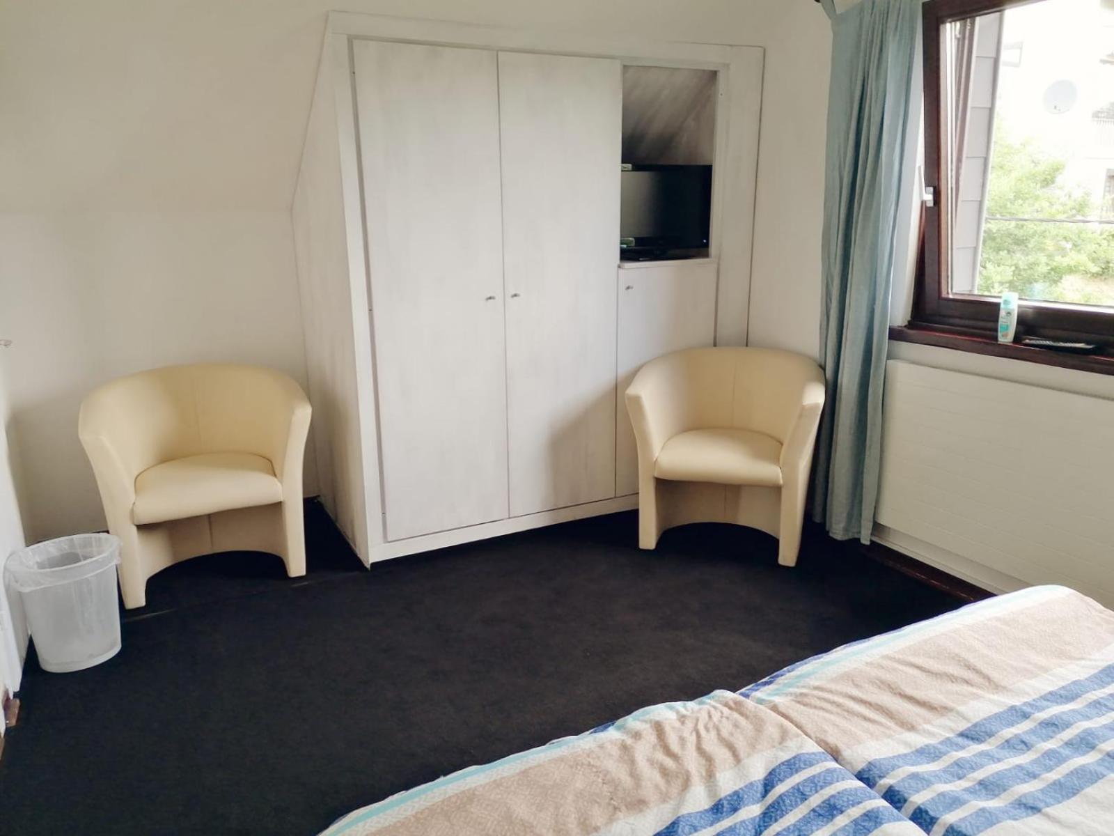 Jeje Und Anna'S Eifel Haus Motel Monschau Phòng bức ảnh