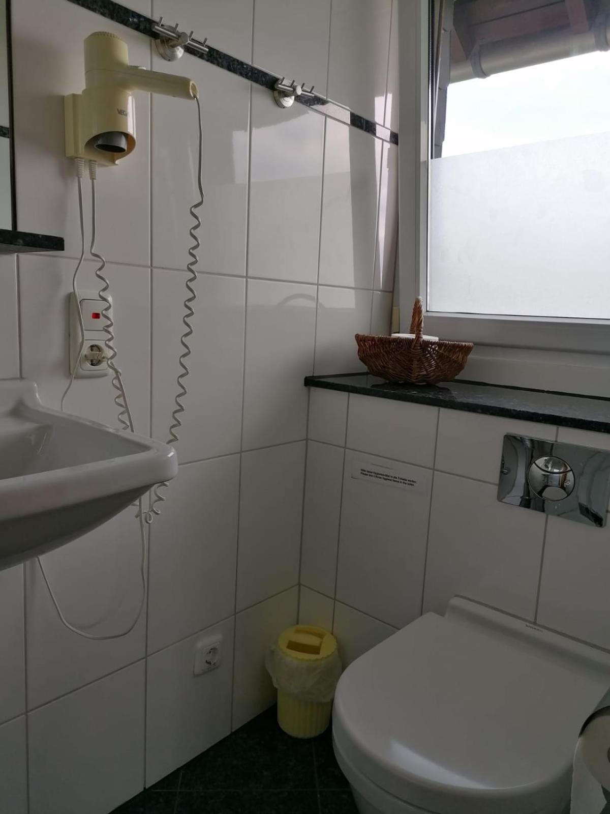 Jeje Und Anna'S Eifel Haus Motel Monschau Phòng bức ảnh